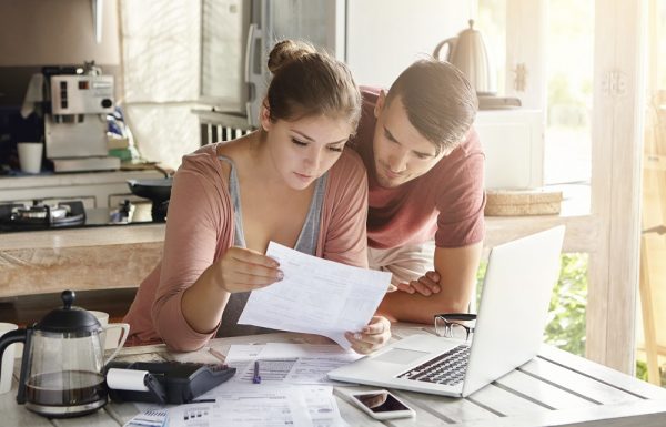 7 דברים שרצוי שתבדקו לפני שתחליטו לקחת הלוואה חוץ בנקאית